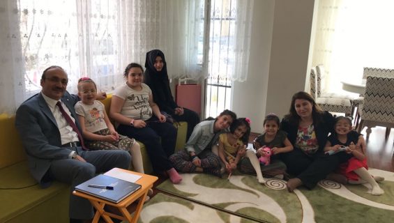 AİLE VE SOSYAL POLİTİKALAR BAKANLIĞI İSTANBUL İL MÜDÜRÜ SELİM ÇELENK, BEYAZ EL VAKFIMIZIN ÇOCUK EVLERİNİ ZİYARET ETTİ